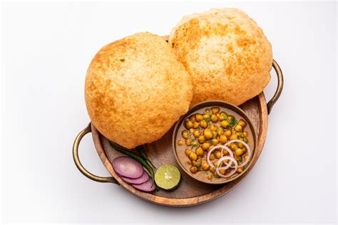  Chhole Bhature: Từng Miếng Chana Đậm Đà Hấp Dẫn Trên Bánh Xù Fuşhi Ngon Mê Ly!